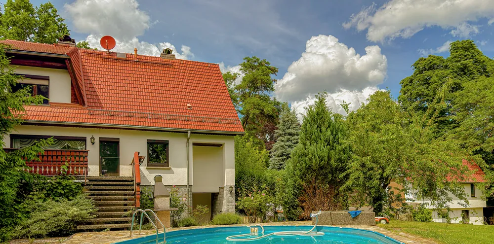 Doppelhaushälfte mit Pool in Colditz