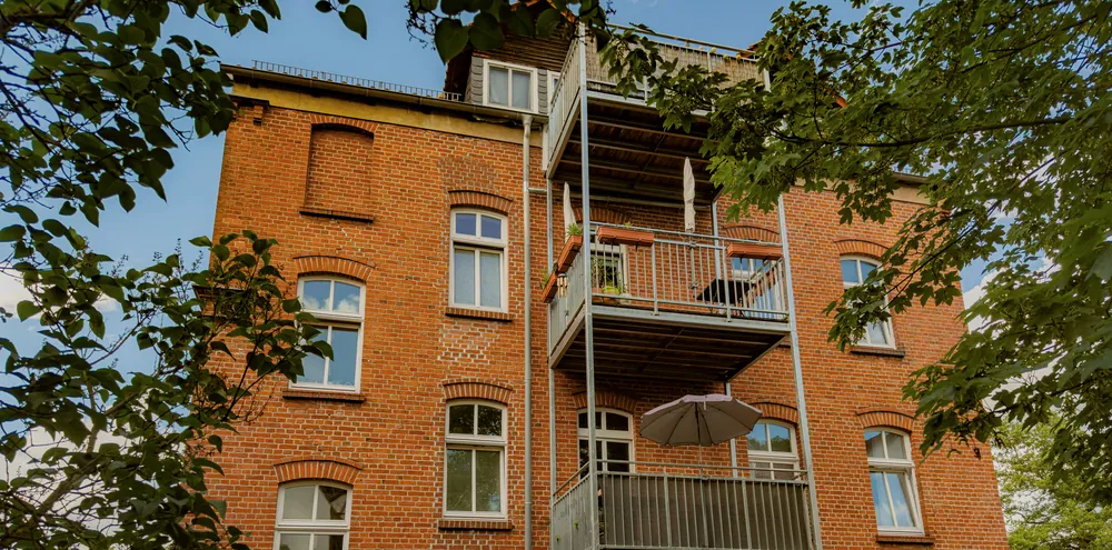 Rückseite mit neuen Balkonen