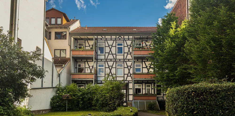 Innenhof zwischen den beiden Häusern