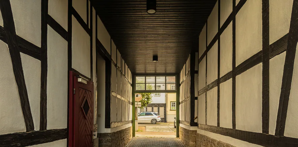 Toreinfahrt im Fachwerkhaus in Eisenach