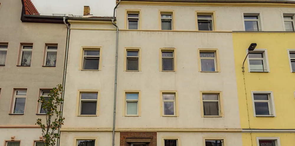 Fassade des Zinshauses