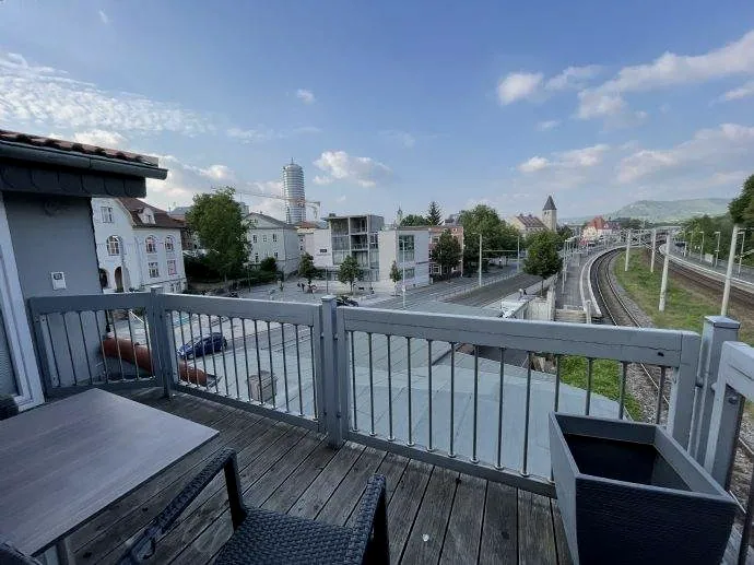 Terrasse der vermieteten Penthouse-Wohnung in Jena