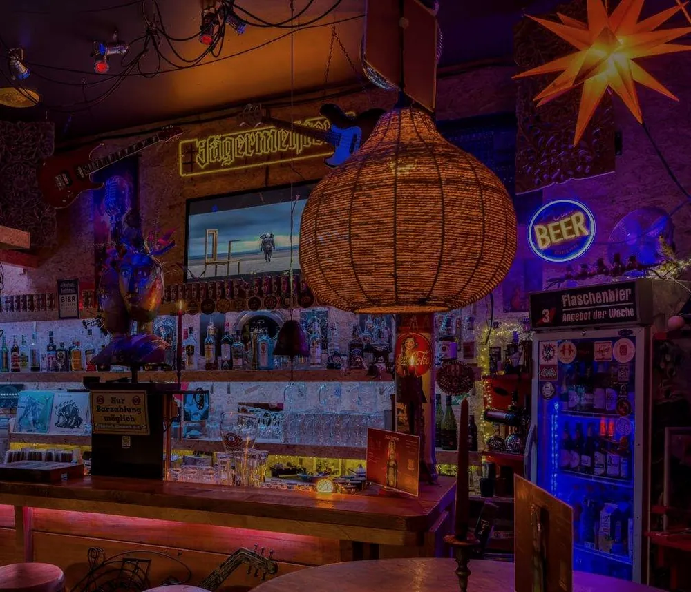 Bar mit Biergarten in Jena
