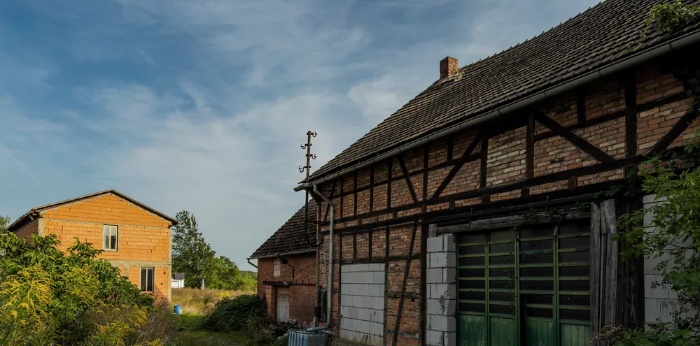 Alte Scheune auf dem Grundstück
